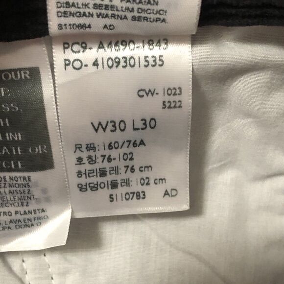 Levi's Womens Black /Dark Blue Hue Corduroy Straight Leg Pants 30x30 NWT - Picture 3 of 16